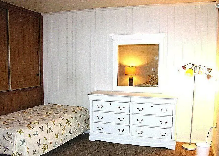 Gullway Townhouse 2821